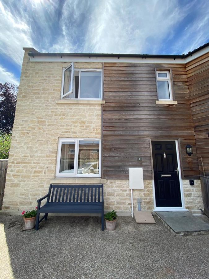 Burgess Yard 2-Bedroom Cottage, Bath Exteriör bild