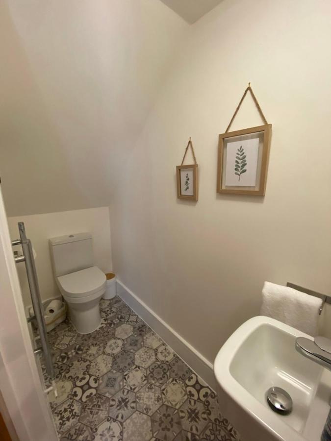 Burgess Yard 2-Bedroom Cottage, Bath Exteriör bild