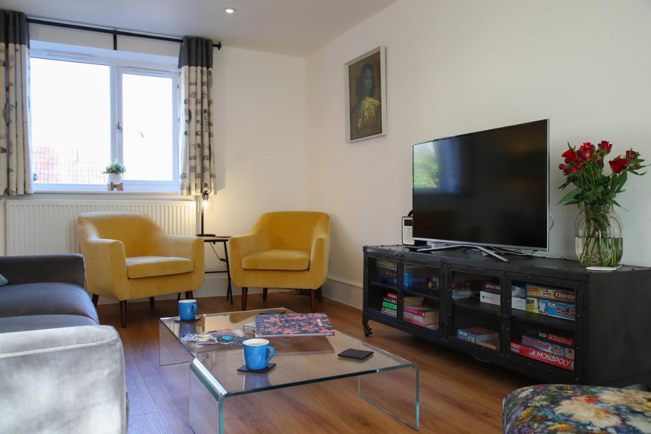 Burgess Yard 2-Bedroom Cottage, Bath Exteriör bild
